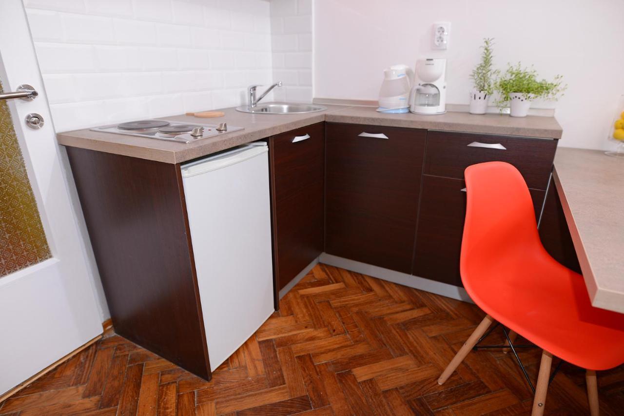 Central Spot Apartments Beograd Ruang foto